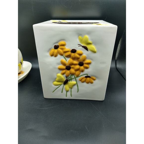 Vintage Ceramic 4 Piece Bathroom Vanity Set Butterfly Daisy Yellow Orange 1980's - Picture 11 of 16
